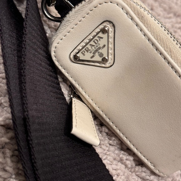 Prada Grace Lux Triangle Shoulder Bag White - Picture 3 of 9